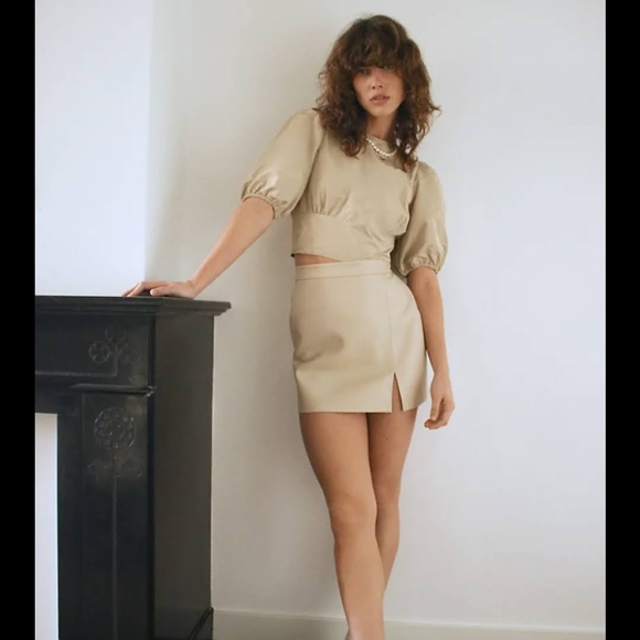 Aritzia - Wilfred Duomo Blouse - Picture 1 of 7